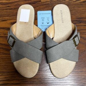 Aerosoles Pierra slip-on Buckled Gray criss-cross sandal size 9